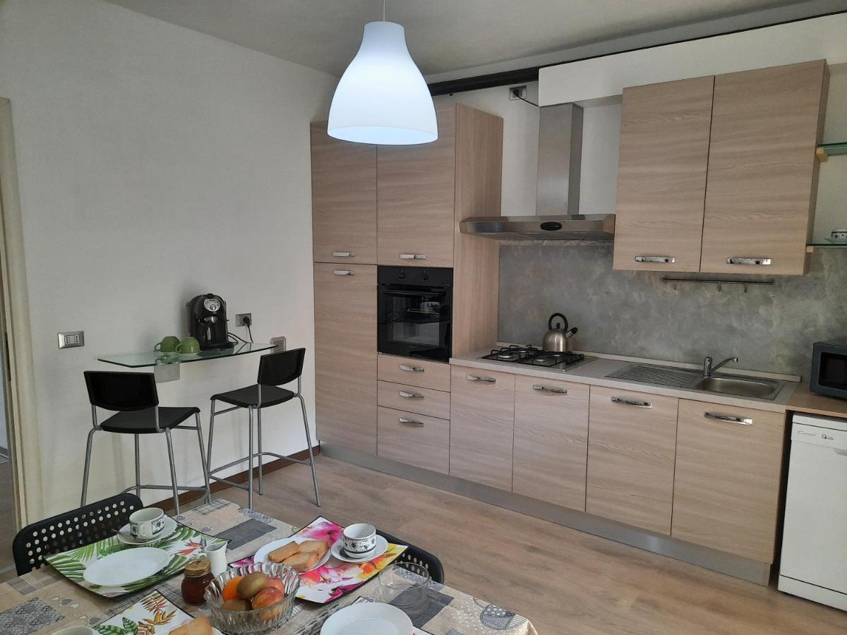 Amore di lago - Housity