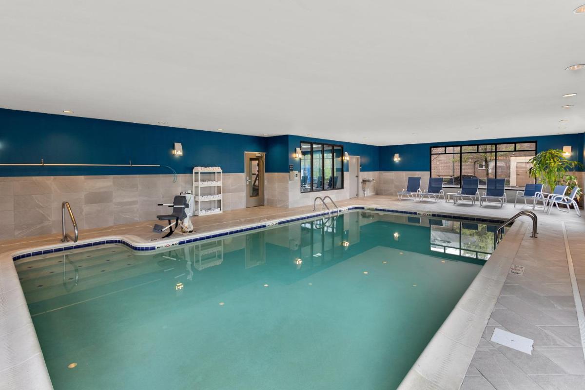 Hampton Inn Bridgeport/Clarksburg - Hizvo