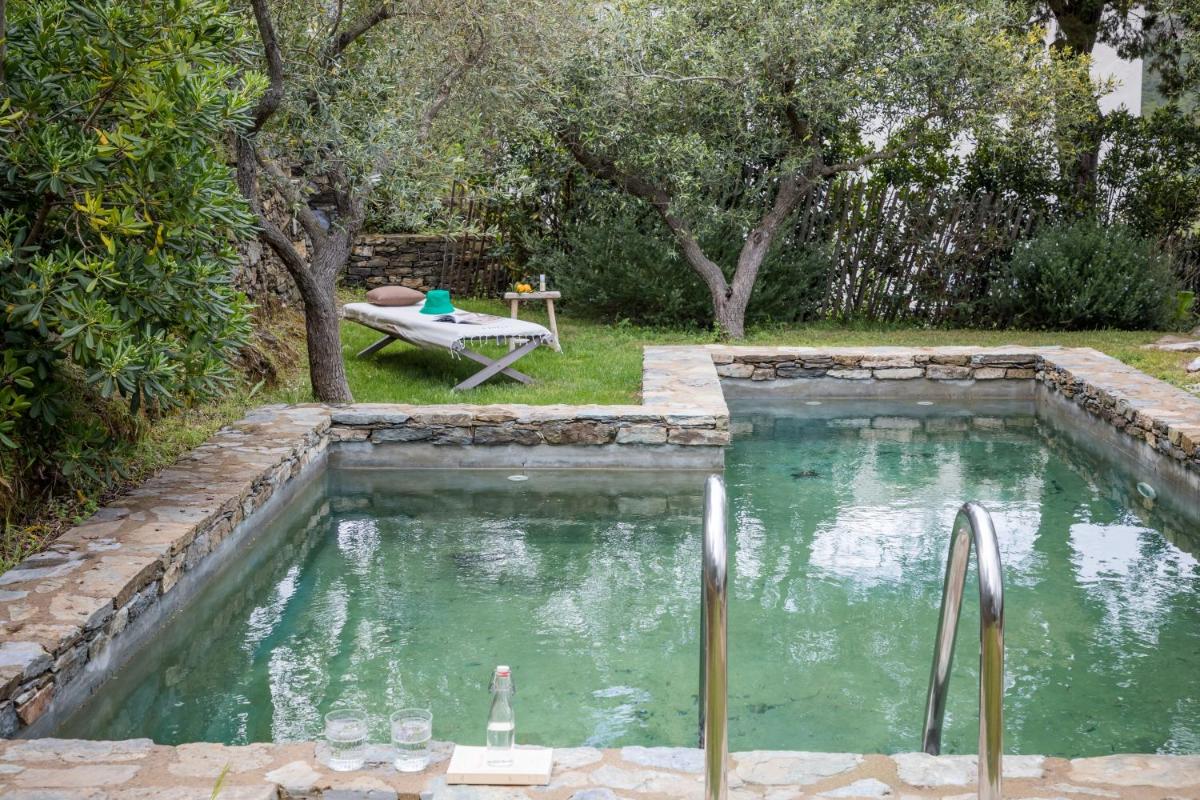 Piscine de l'établissement Misincu ou située à proximité