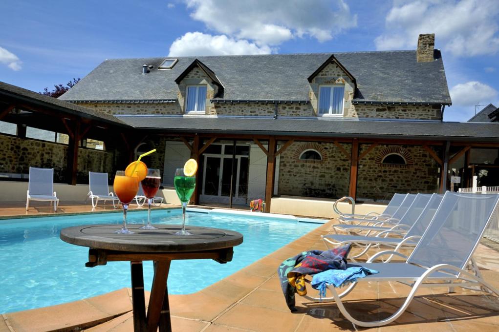 Logis Hôtel Restaurant Relais Du Gué De Selle - Housity