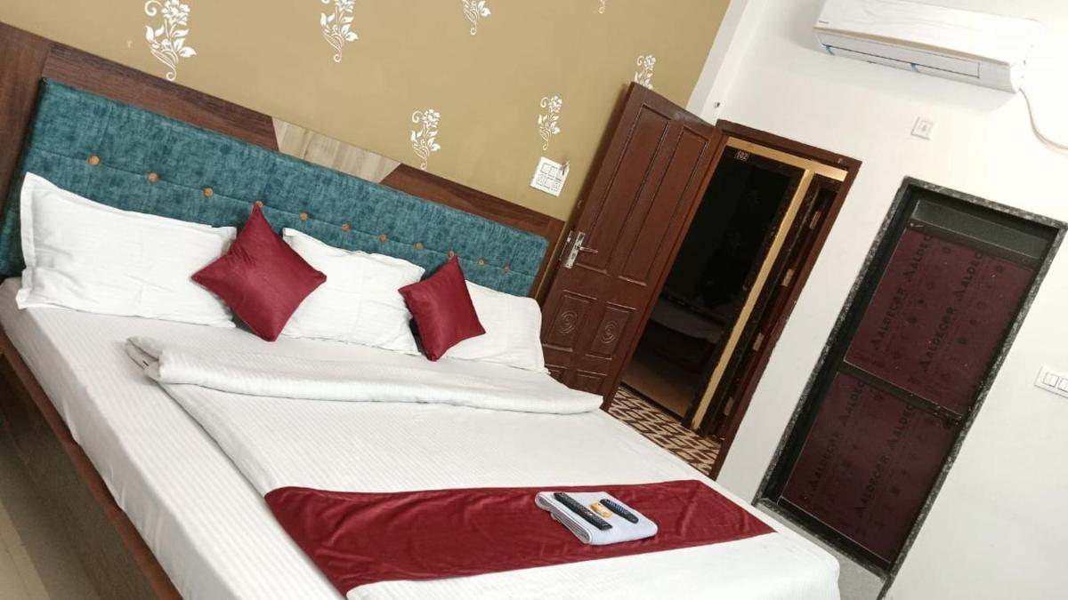 Hotel shivalay palace - Housity