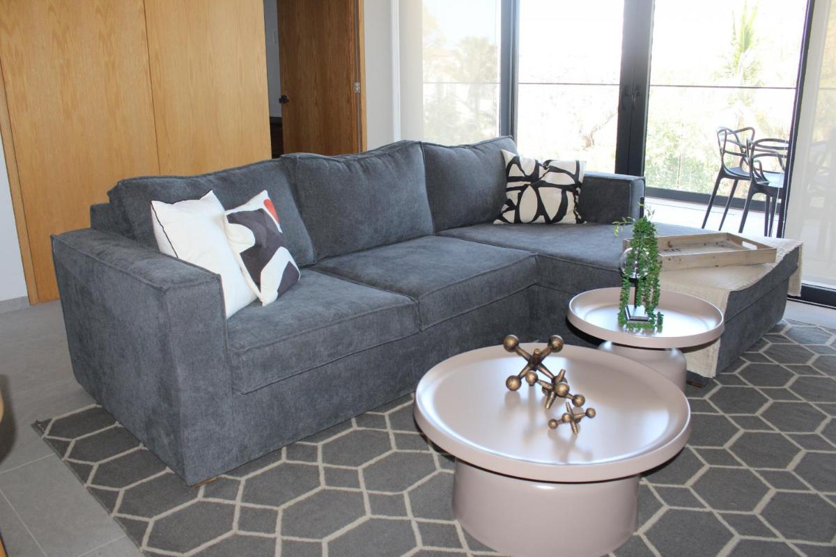 105 Downtown, Rooftop - Ocean View - Housity