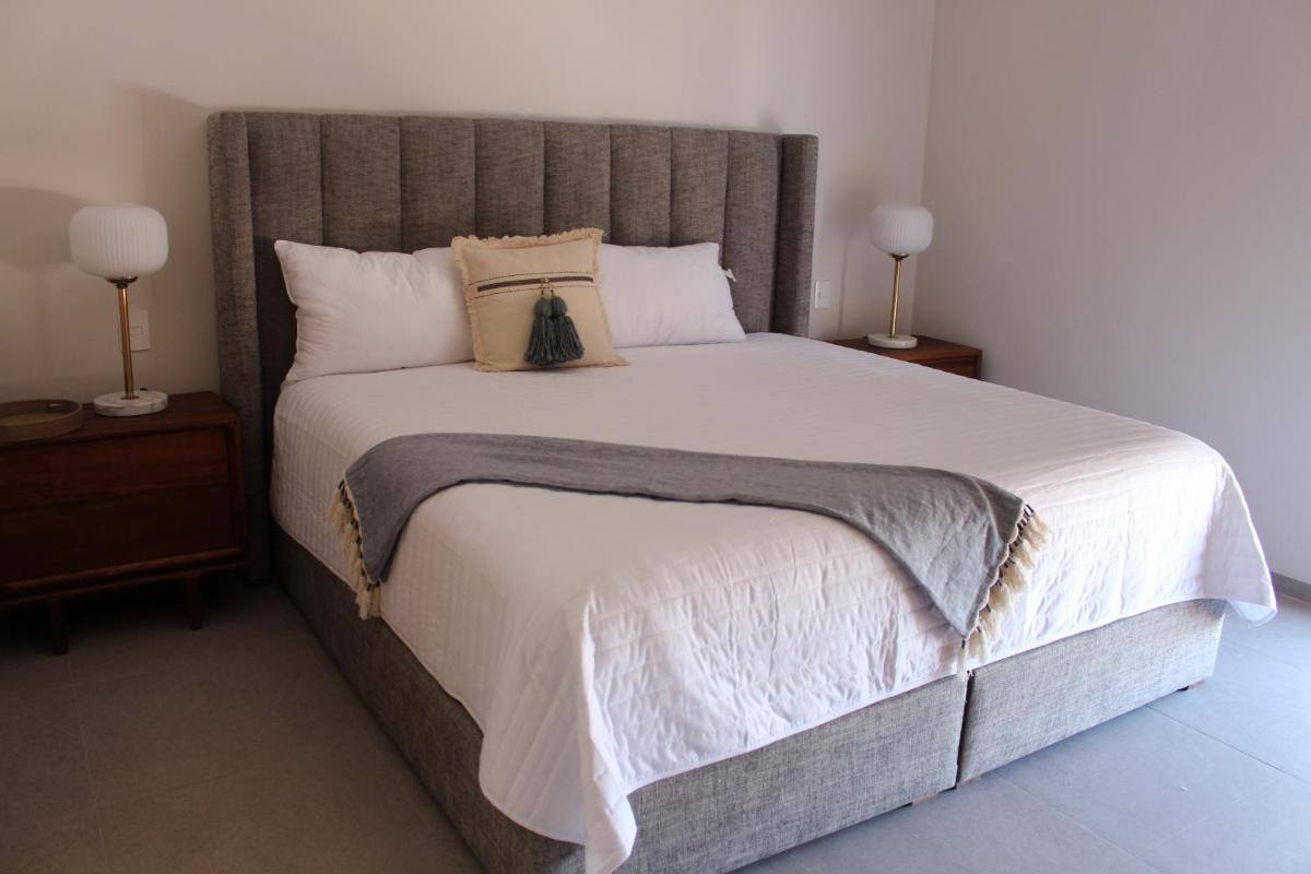105 Downtown, Rooftop - Ocean View - Housity