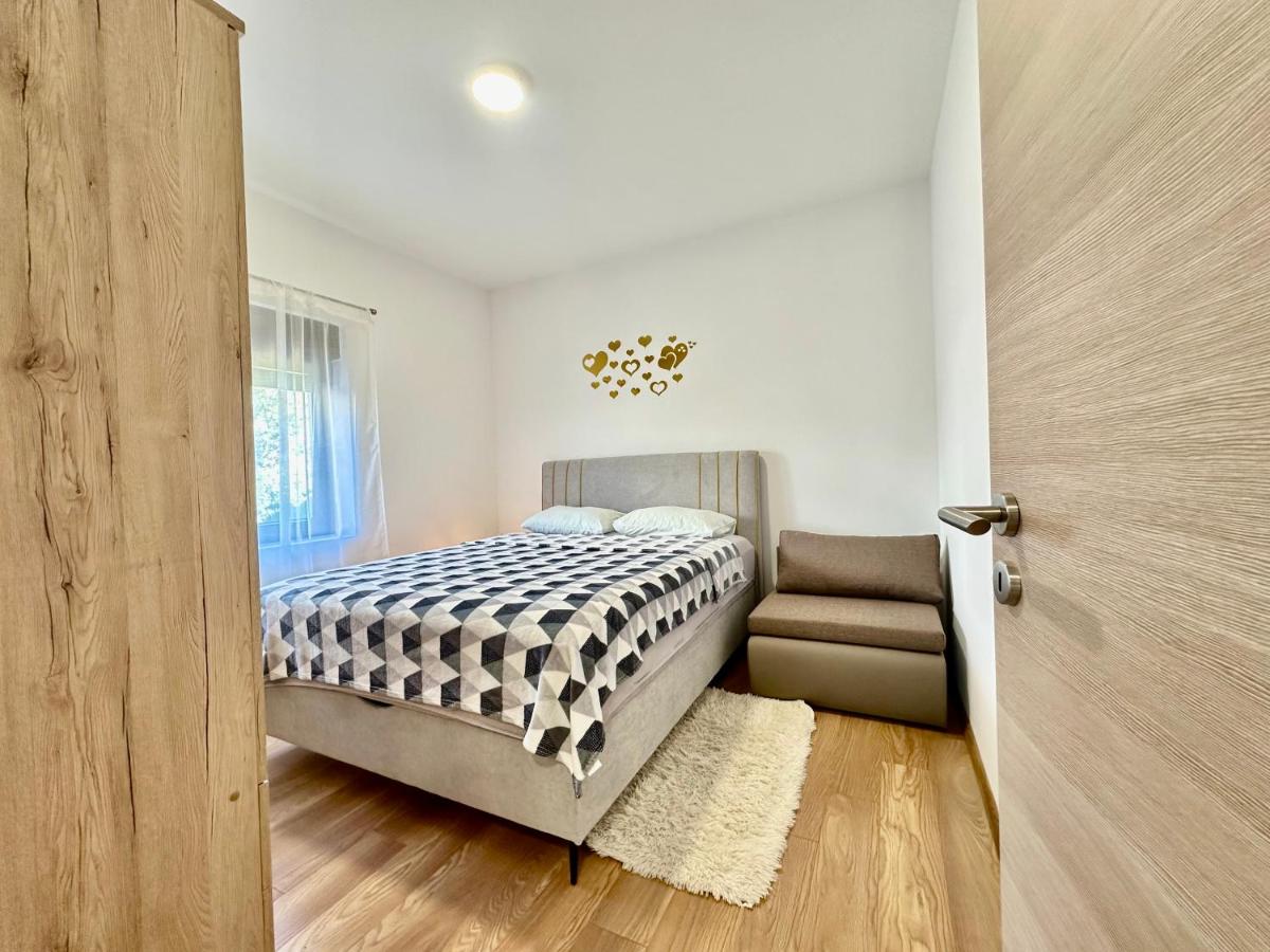 Coastal Family Escape in Turanj, Croatia - Housity