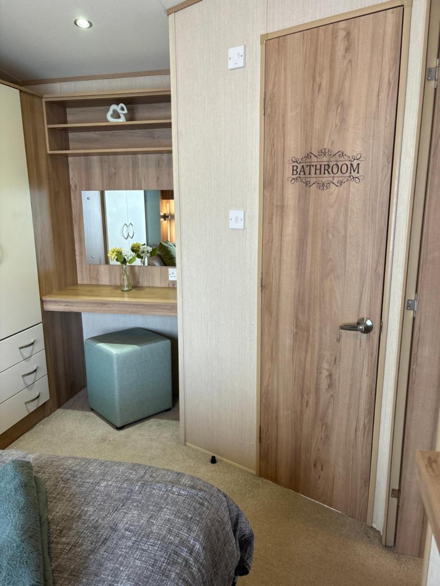 Woodpecker lodge, Camelot Holiday Park, CA6 5SZ - Housity