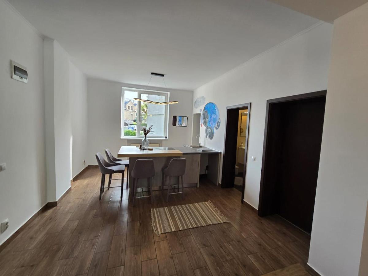 House of Dragons Apartments - Housity