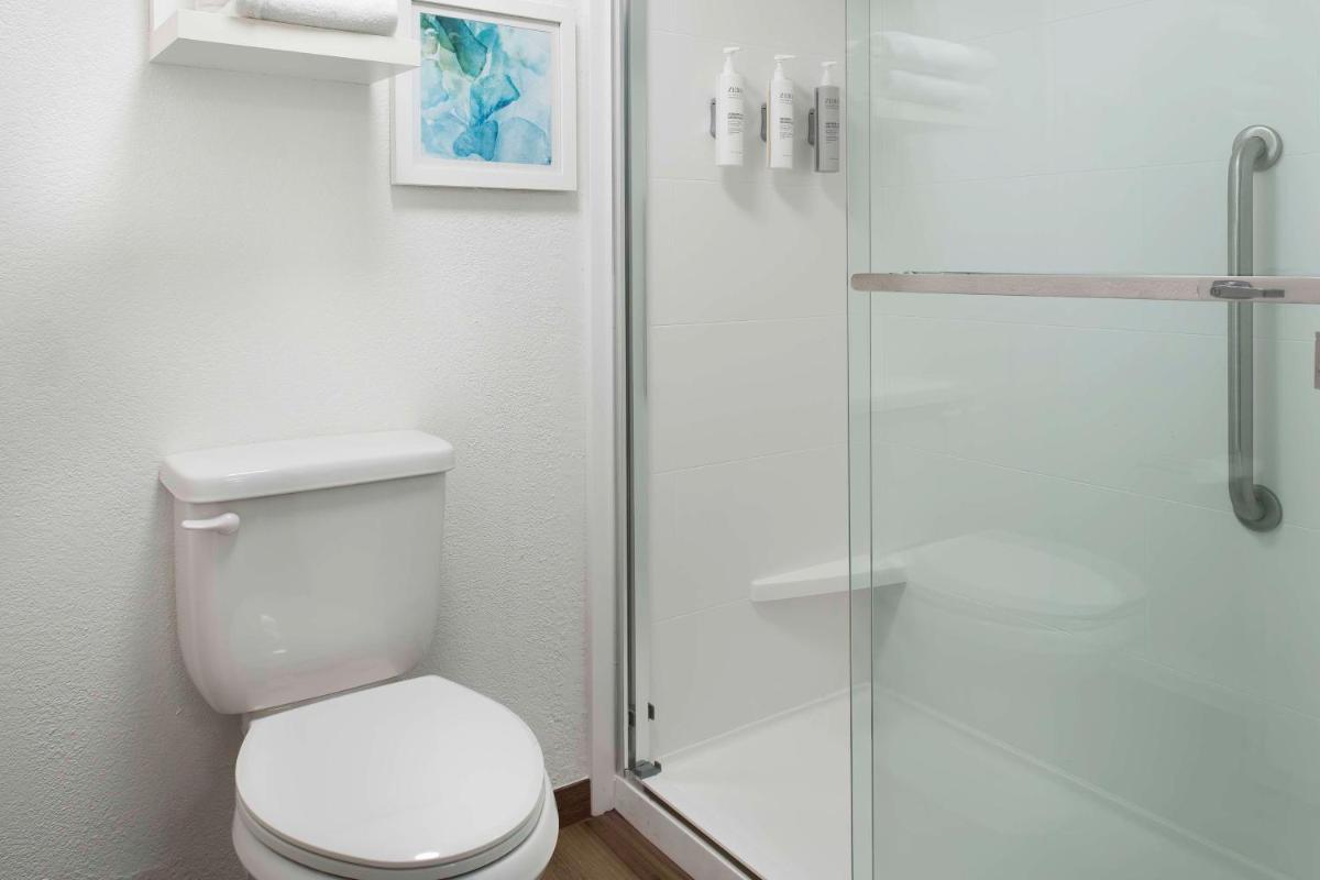 Hampton Inn Hilton Head - Housity