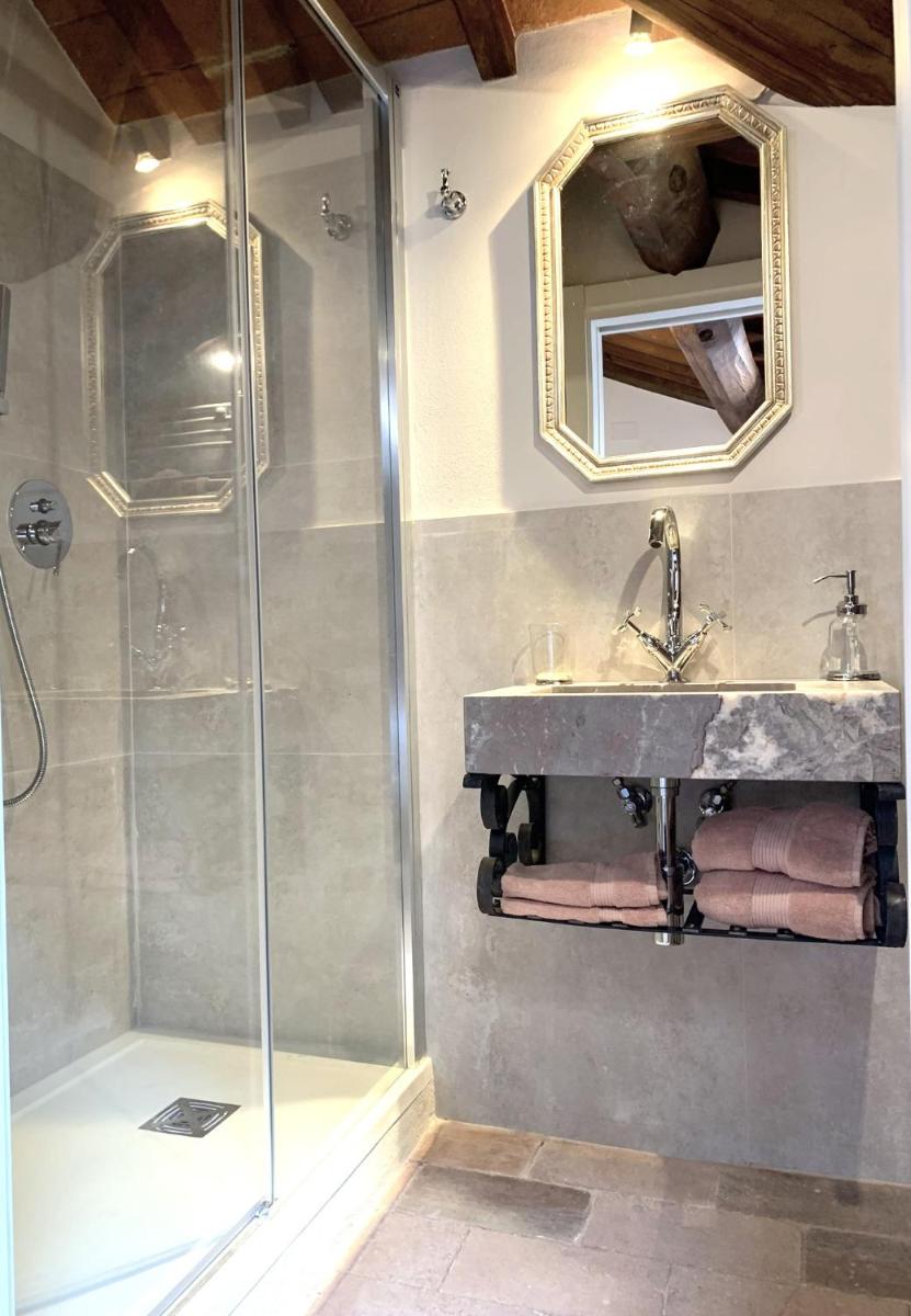 Porta Senese Suite - Housity