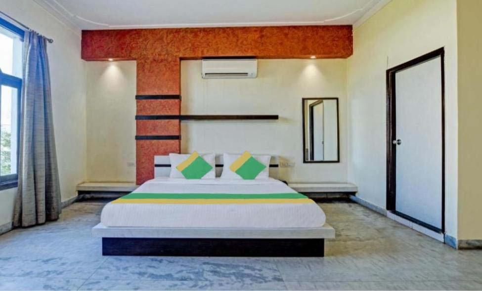 Hotel ALBA VALLEY - Housity