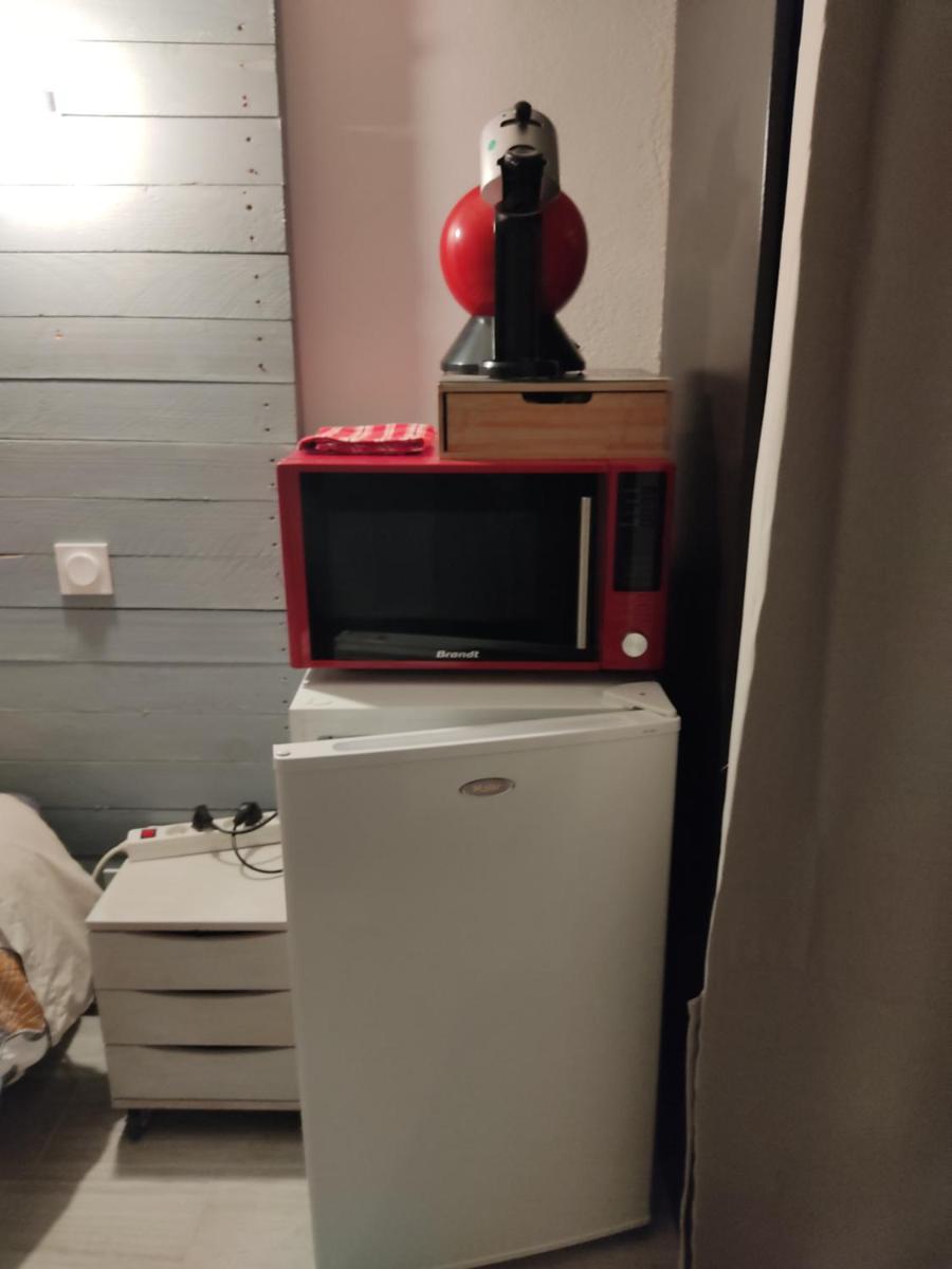 Studio 20 m2 avec salle d'eau et cuisine privatives - Housity