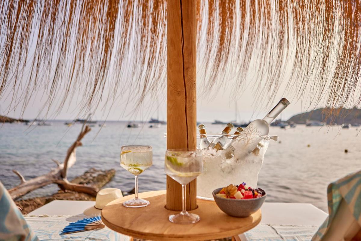 Bebidas en Universal Hotel Aquamarin