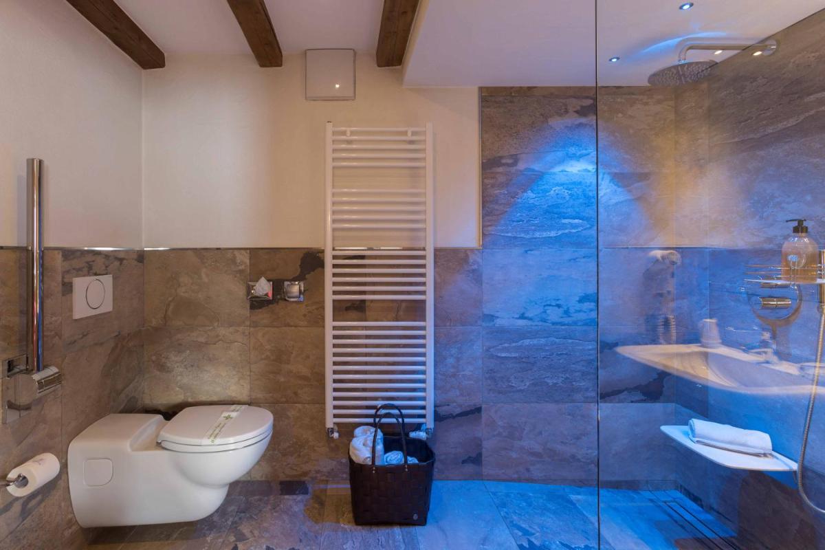 Historic Hotel Ristorante La Stua - Housity