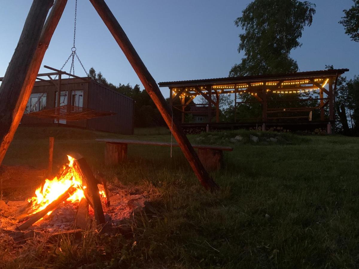 Gwiezdna łąka - Housity