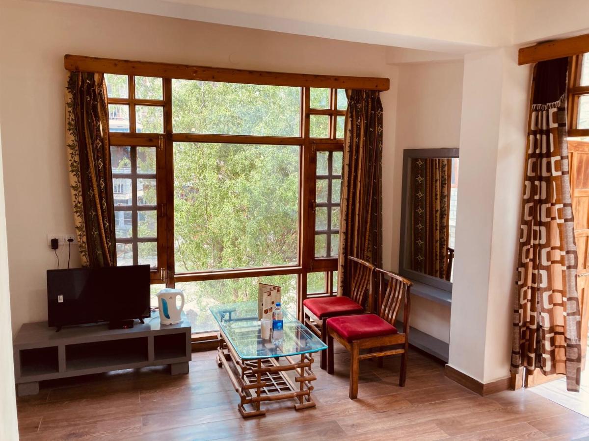 kalungi Royal INN - Housity