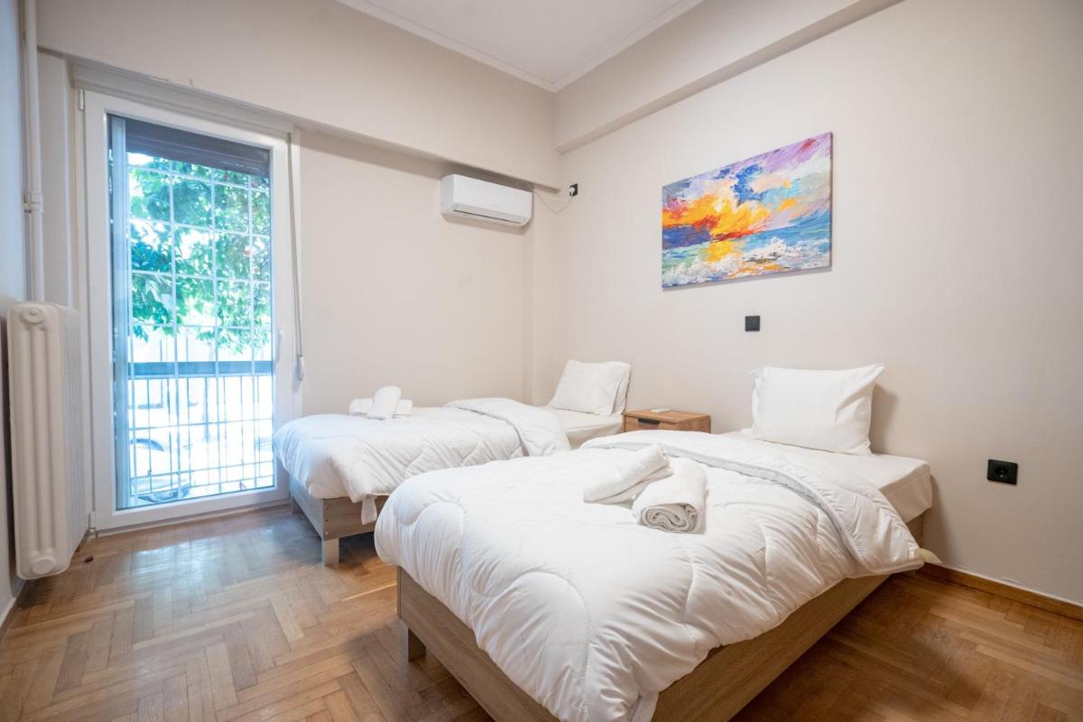 Megaro mousikis metro st. 2 bdrms apartment by MPS - Housity
