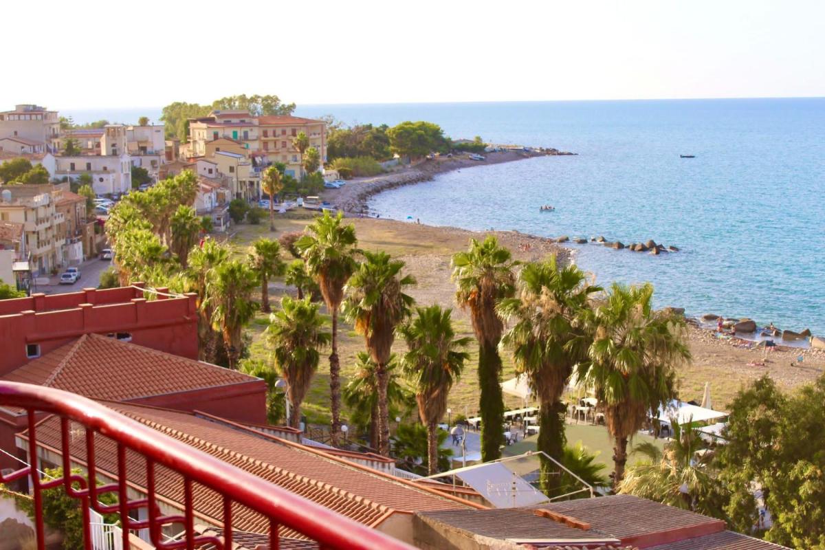 Le Terrazze sulle Eolie - Housity