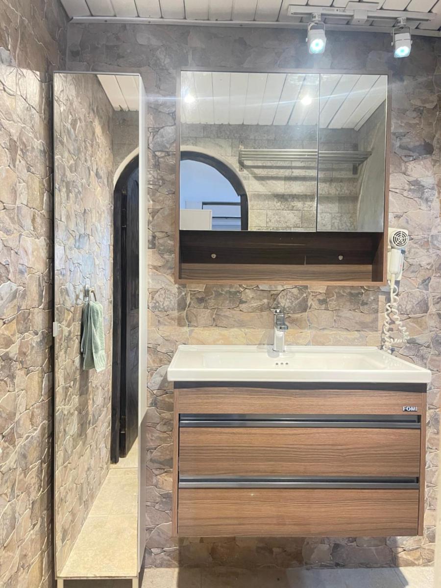 Stanza Mare Beach Front - Housity