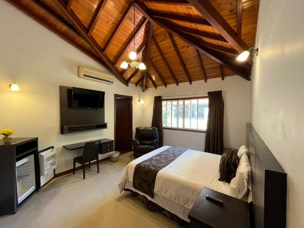 Serenity Suites Casa Boutique - Housity