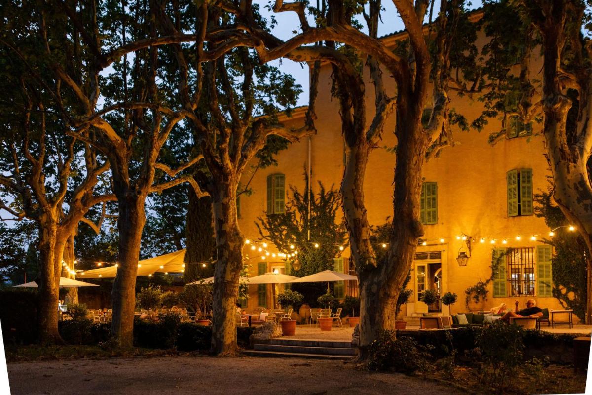 Jardin de l'établissement Hôtel - Restaurant & Spa La Magdeleine - Mathias Dandine