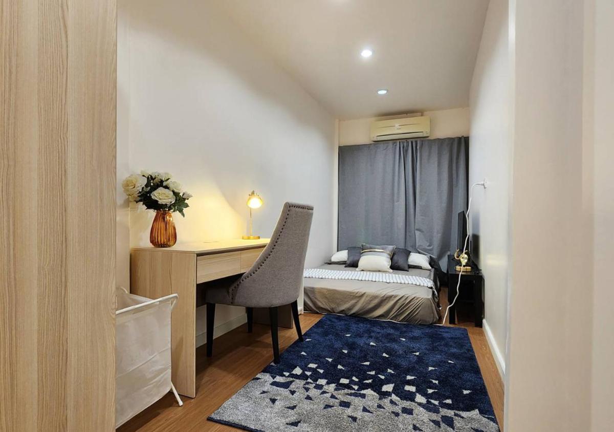 R3 House,bts,Mega Bangna,night market,Suvarnabhumi - Housity