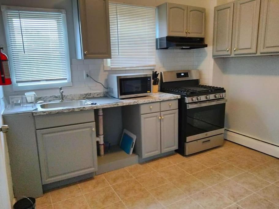CLINTON HILLS - Newark - Housity