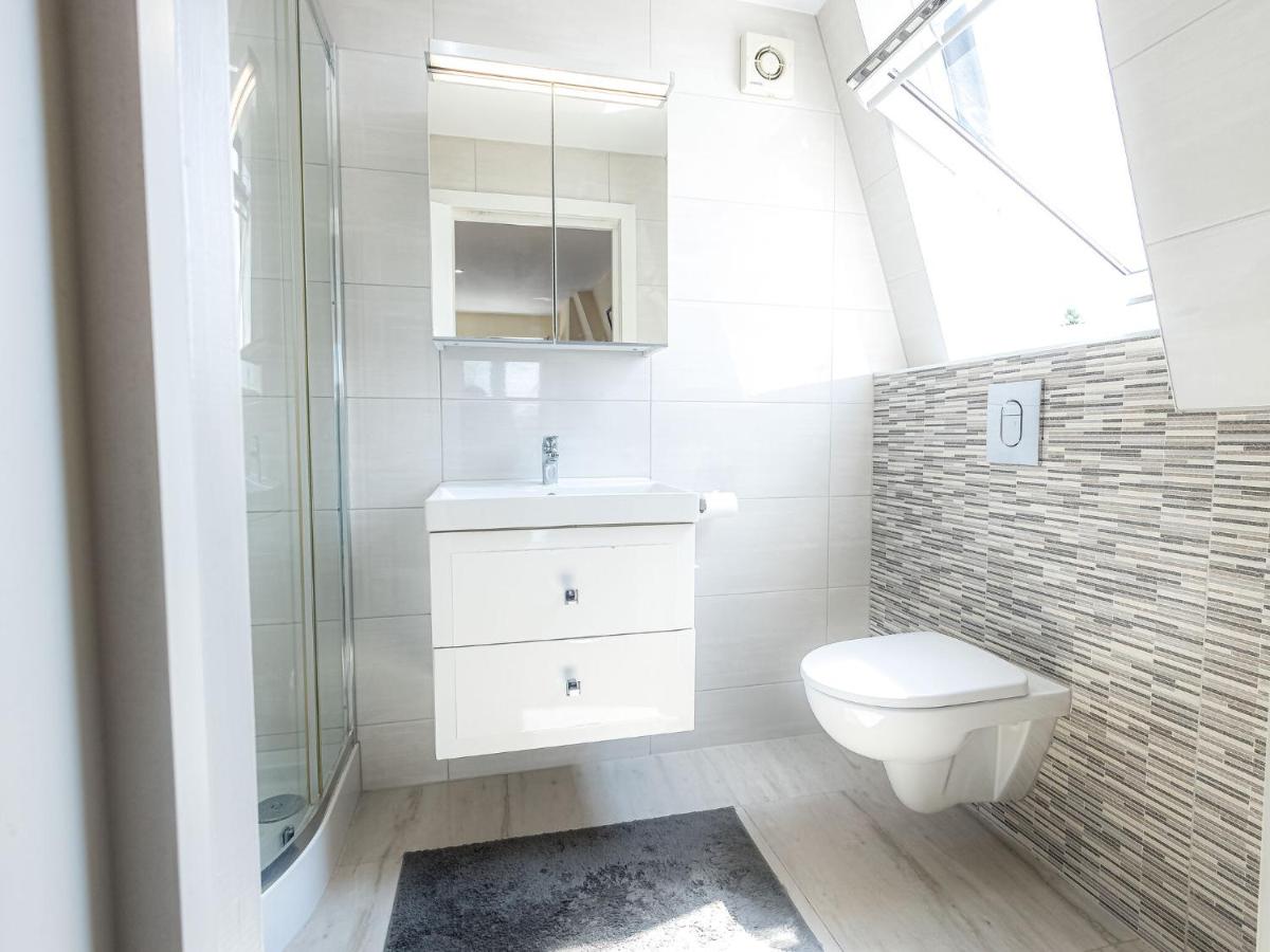 One and Two Bedroom Apartments near Holloway Train Station by Belvilla - Housity