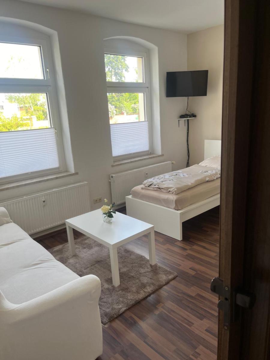 Monteur-Pension W8 - Housity
