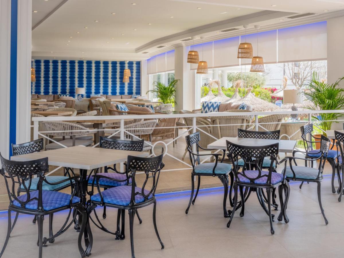 Un restaurante o sitio para comer en Grupotel Maritimo