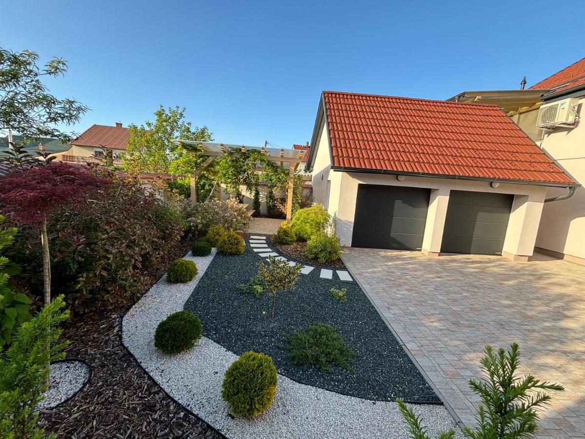 Pater Apartman - Housity