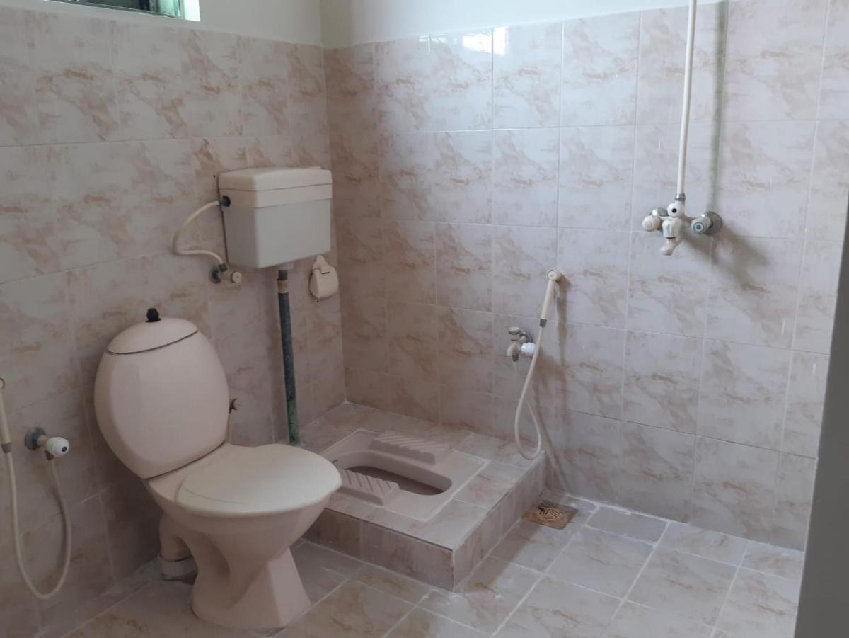 Regal Guest House - Housity