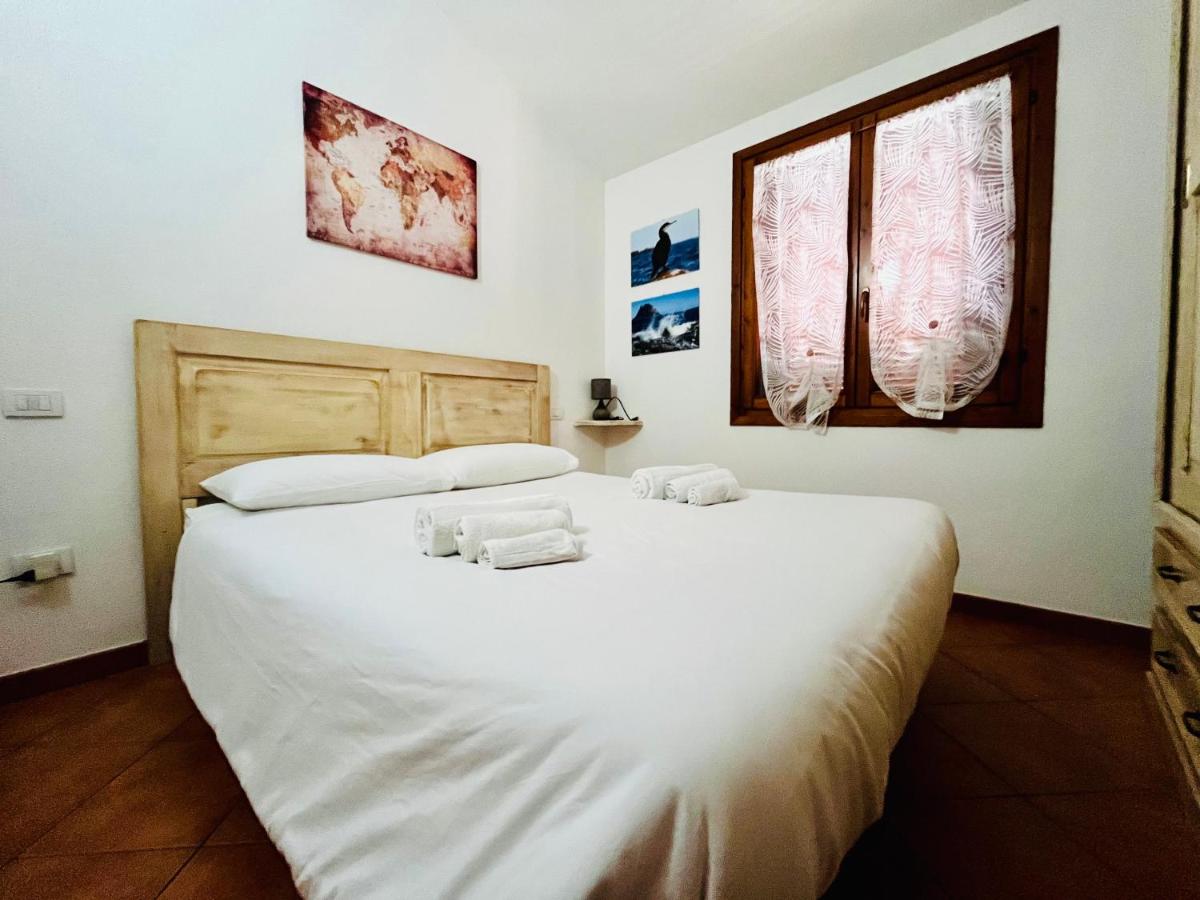 Marina Butterfly - Housity