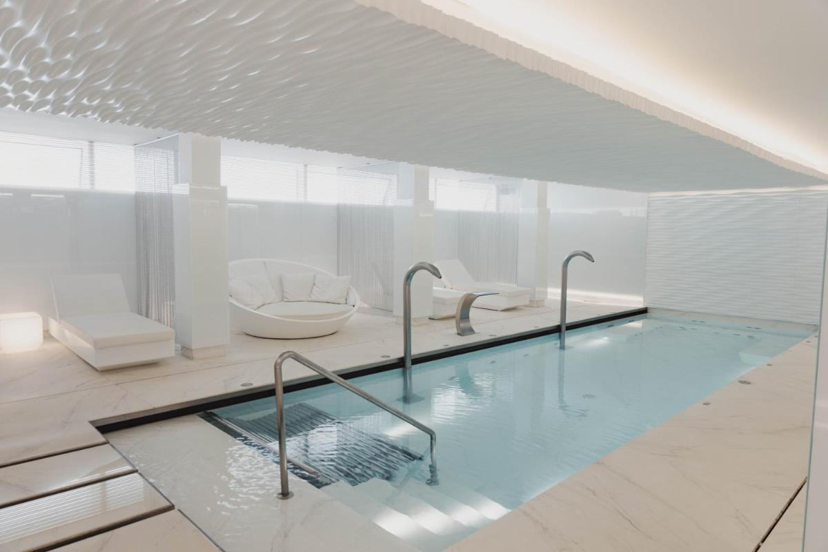 Piscina en o cerca de Hotel Illa d'Or & Club Apts 4* Sup