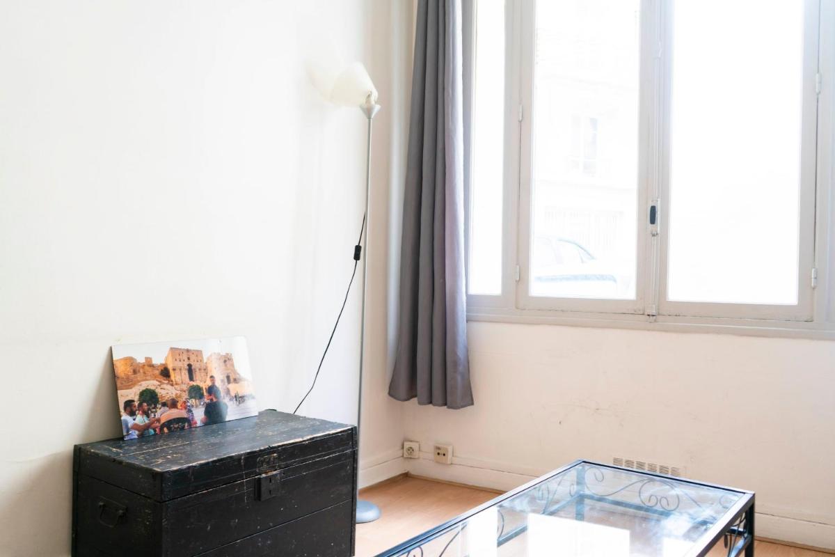 Charming Studio With View Near The Sacré Coeur! - Housity