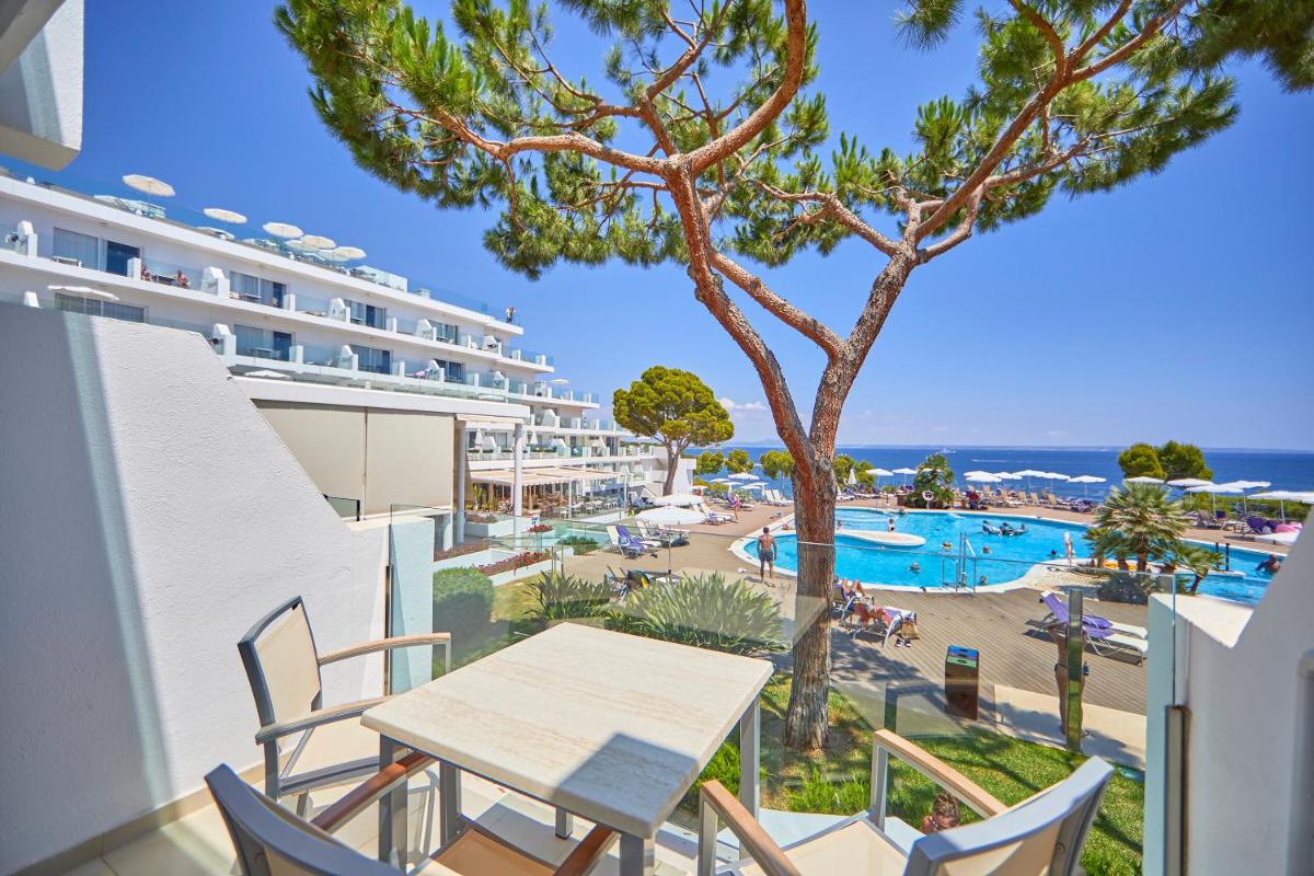 Piscina en o cerca de Aparthotel Ponent Mar