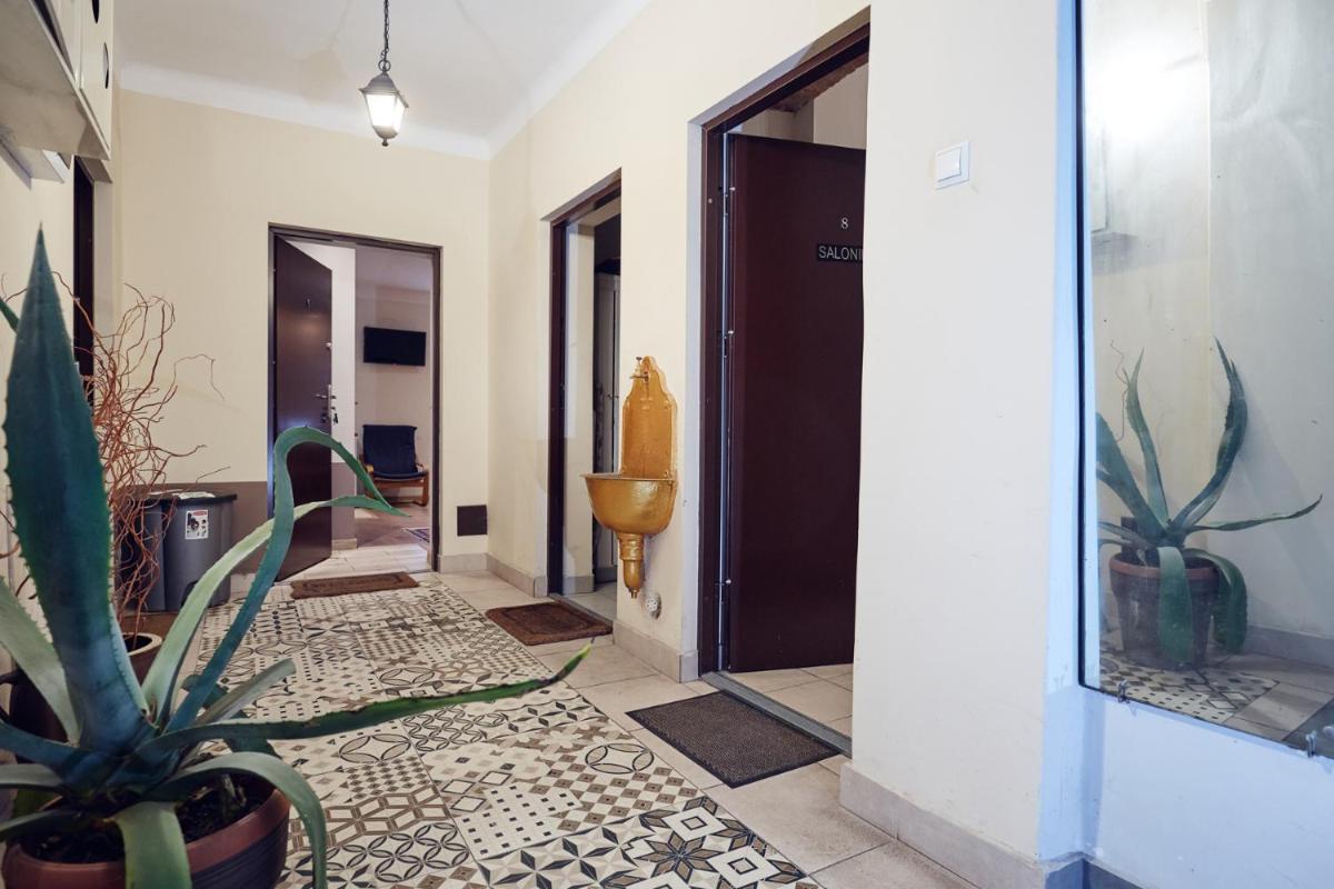 29 Avenue Apartments - Housity