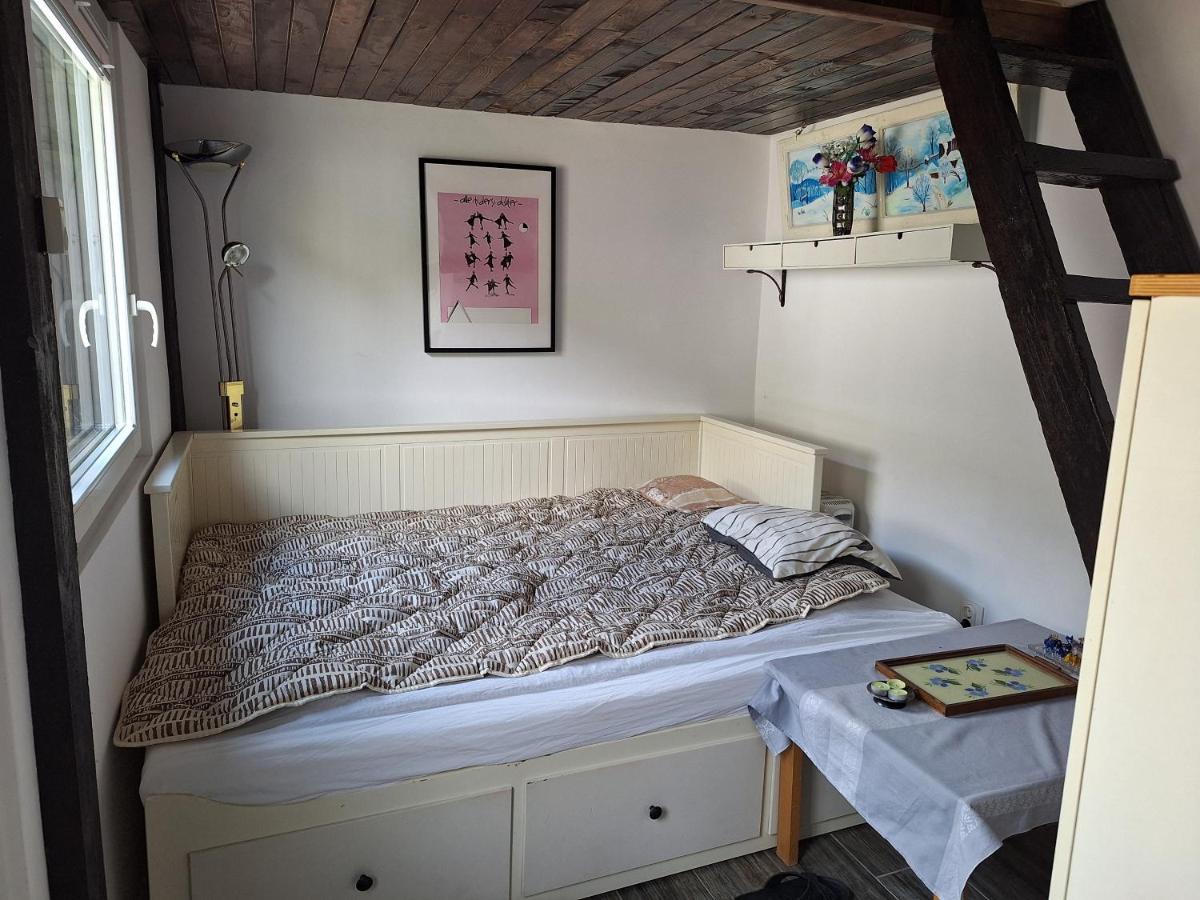 Musala 1 Bed & Breakfast - Housity
