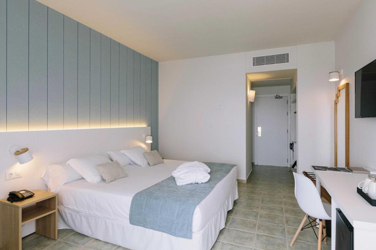 Cama o camas de una habitación en Alua Village Fuerteventura - All Inclusive