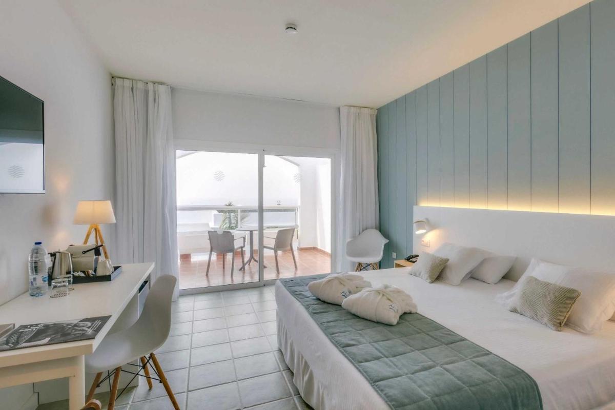 Cama o camas de una habitación en Alua Village Fuerteventura - All Inclusive
