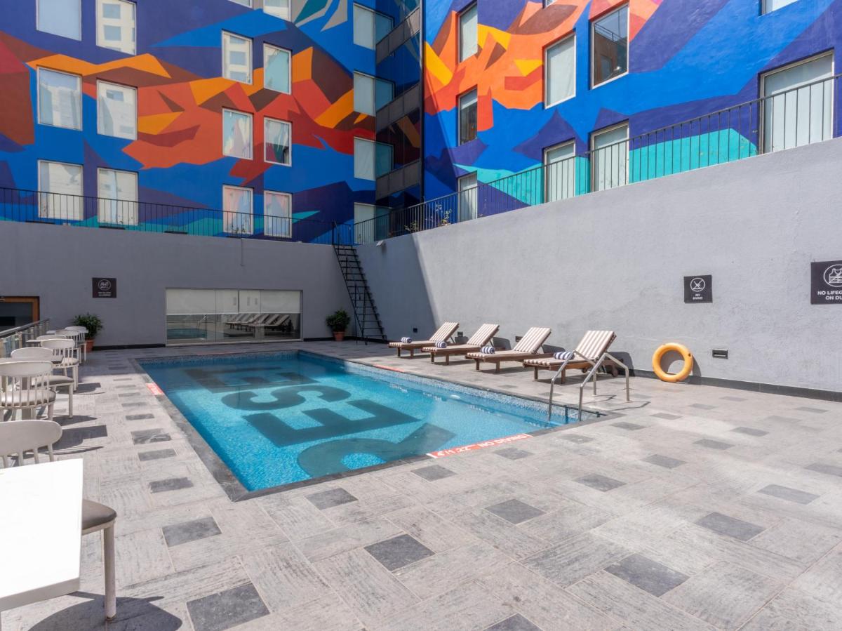 Sunday Hotel Chandigarh Zirakpur - Housity