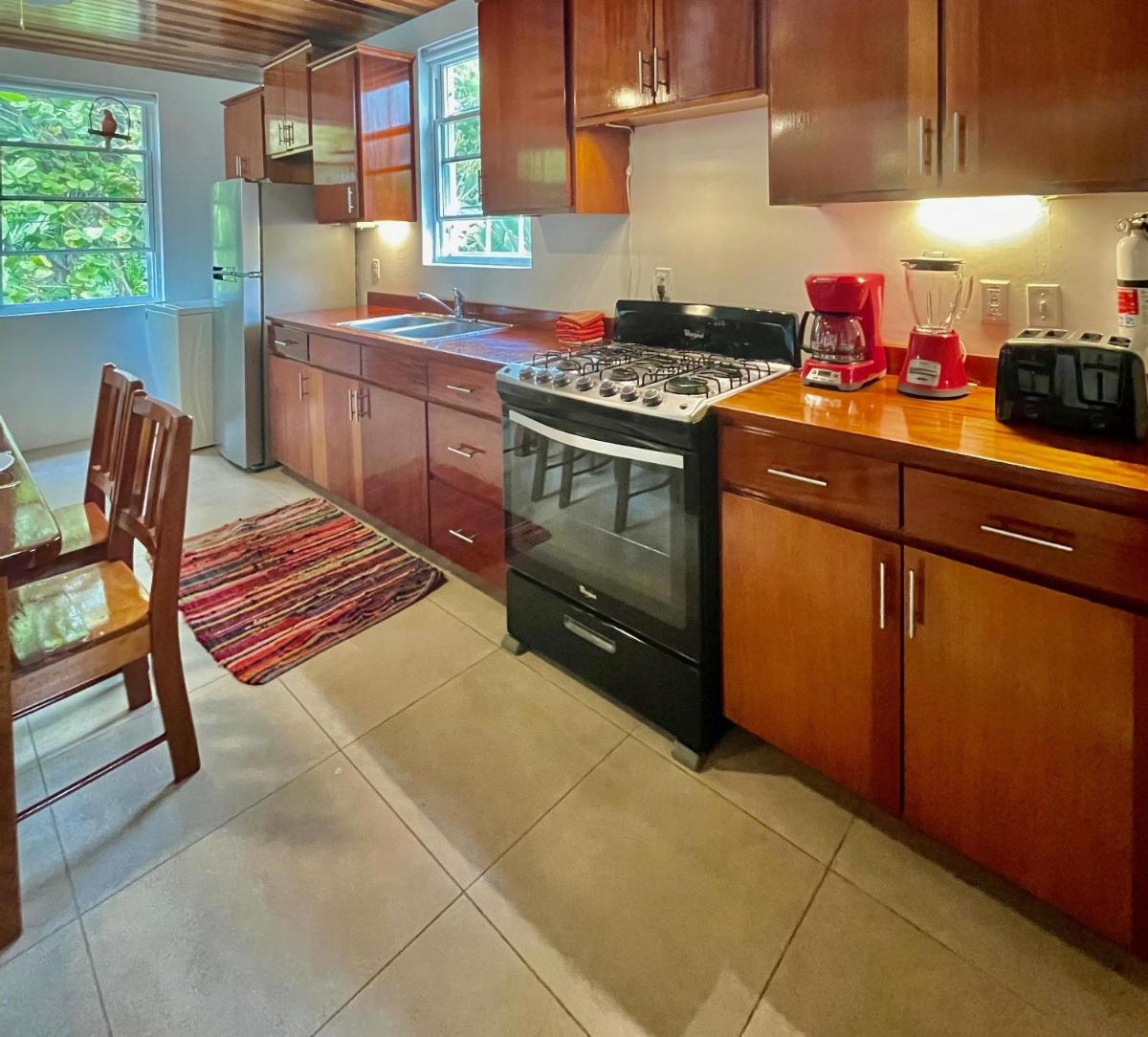 Caribbean Sunrise Villa - Housity
