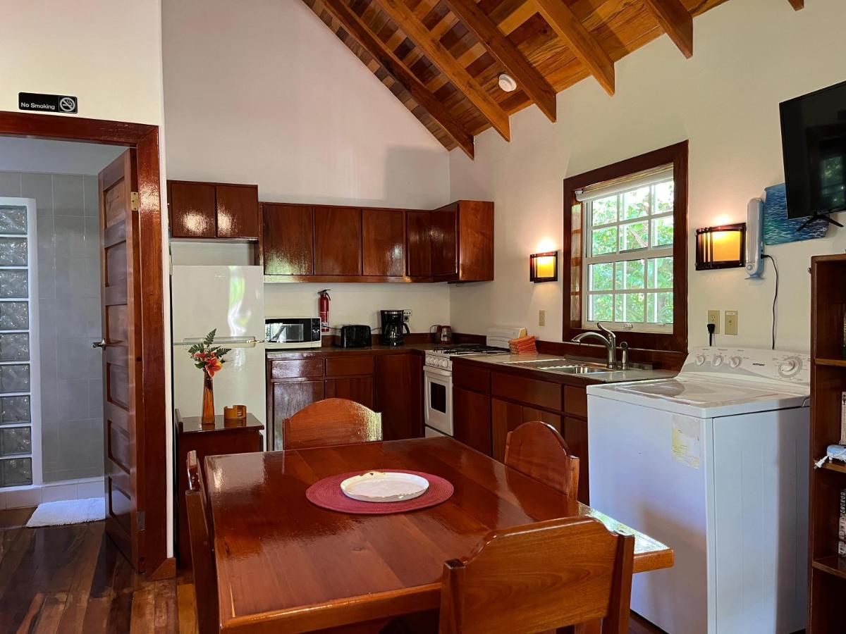 Sea Garden Cottage - Housity
