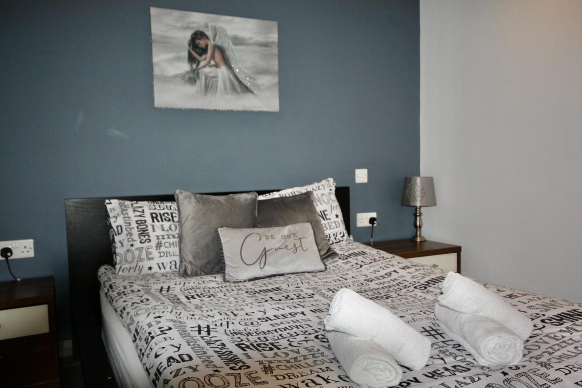 Ferndown Holiday Let - Housity
