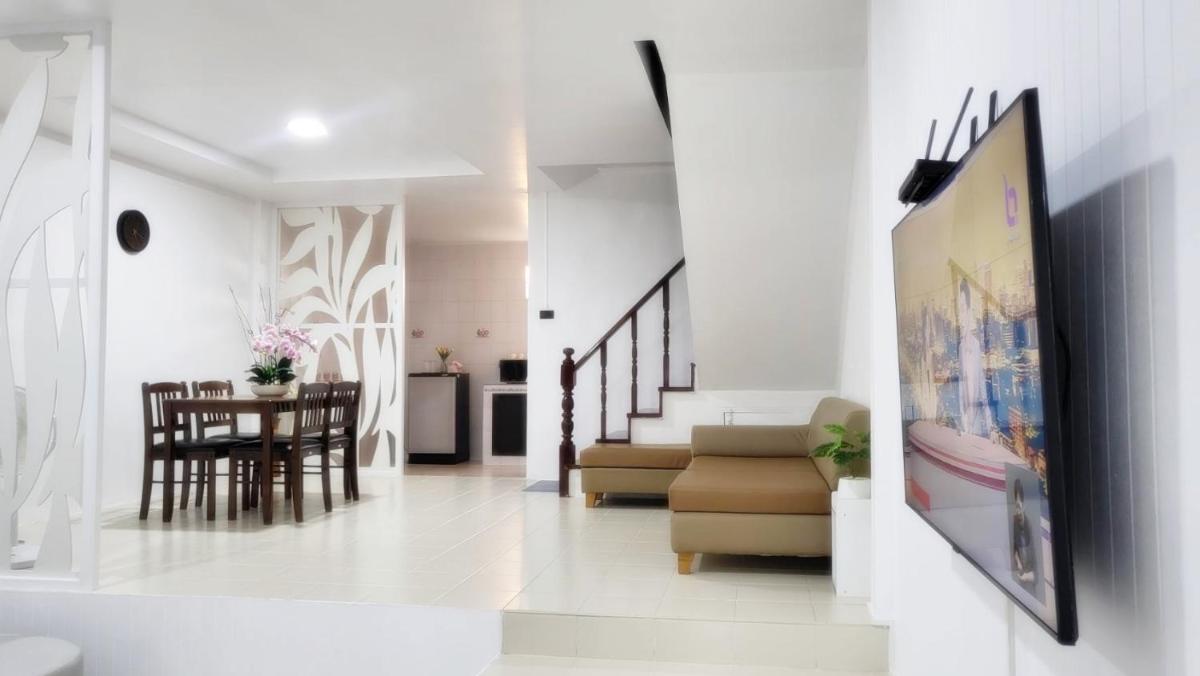 Bann Sawasdee Donmueng- Saimai หลังใหญ่ ฟรี wifi - Housity