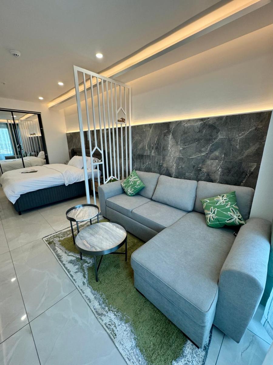 Deluxe Studio Apartments at Kass Towers Accra - Upper Floor By VP Properties - Hizvo
