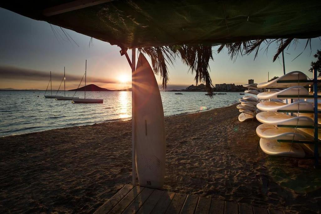 M&G Cozy Studio Apartment -beachfront,WIFI,AirCon,FullyEquipped - Housity