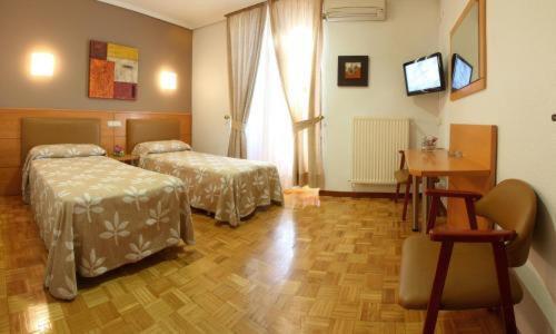 Hostal Arotza - Housity