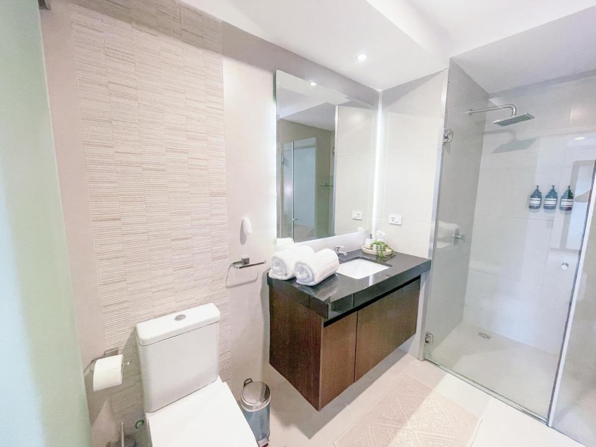 Luxurious stay at modern apartment (Equipetrol) - Housity