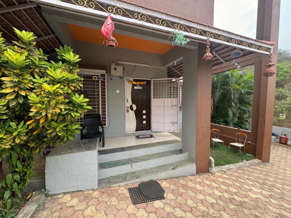Swaradhya Hillside Villa 3BHK - AC - WiFi - SmartTV - Parking - Kitchenette - Near Lonavala - Housity