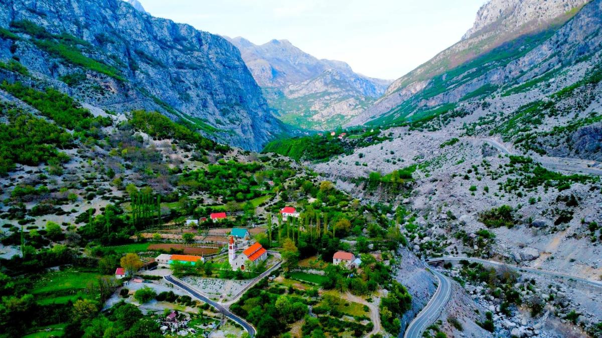 Turi-Selcë - Housity