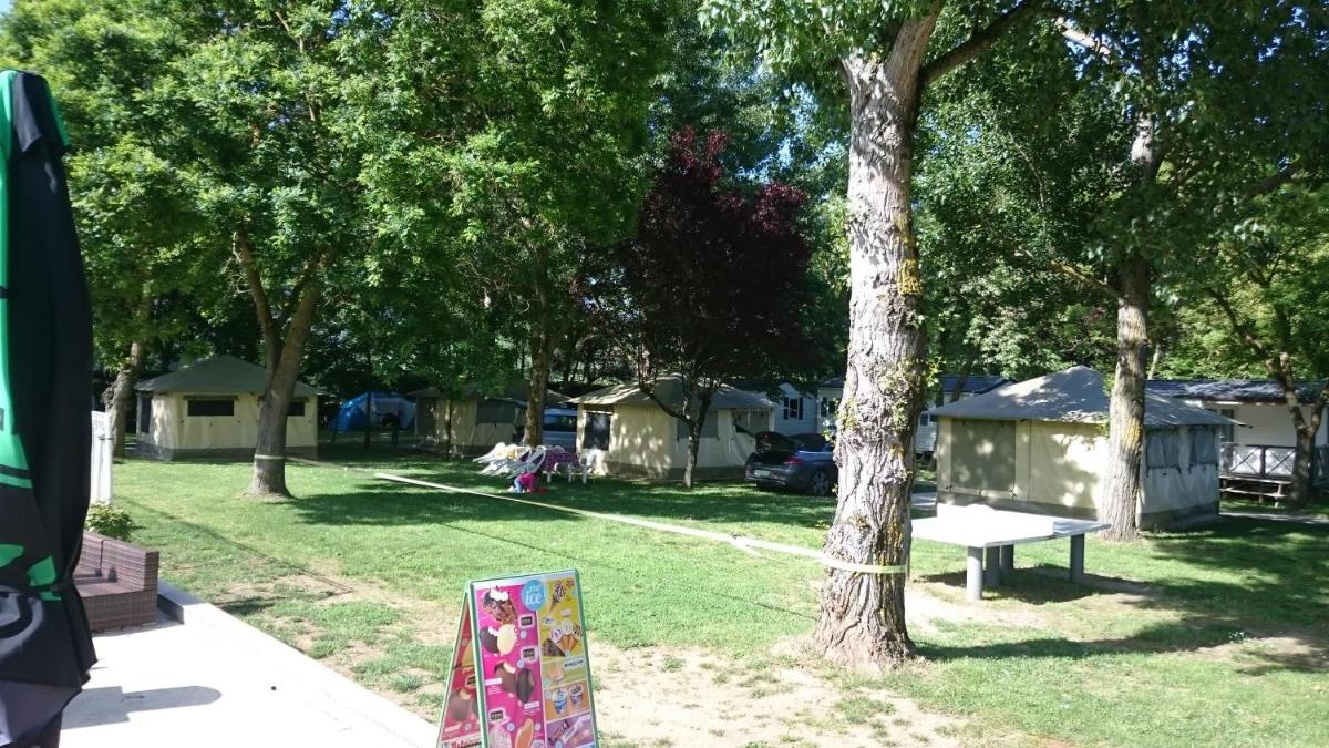 Camping Larribal - Housity